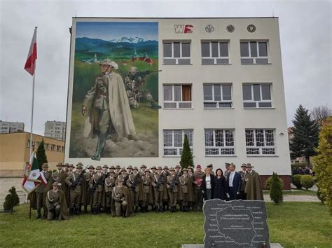 Na murach sądeckiej szkoły pojawił się wyjątkowy mural