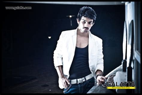 Actor Mahat Raghavendra Exclusive Photo Shoots - Galatta.com