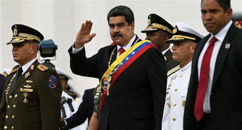 Fuerza Armada De Venezuela Jura Lealtad Absoluta A Maduro Fotos