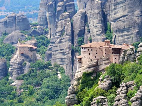 Les Météores les monastères perchés de la Grèce