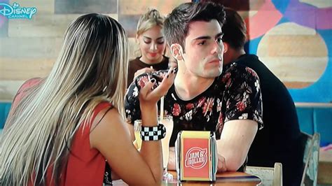 Extrait Soy Luna 3 En Fr Emilia Et Benicio Complotent Sur Ambre Épisode 56 Youtube