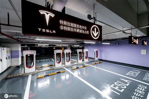 The World S Largest Tesla Supercharger Station With 72 Charging Stalls Started Operation In