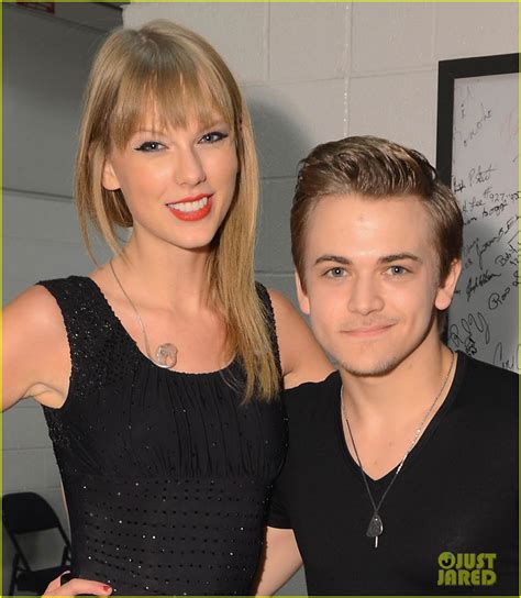 Taylor Swift Performs I Want Crazy With Hunter Hayes Video Photo