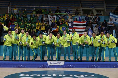 Brasil gana el oro en balonmano femenino y estará en los Juegos