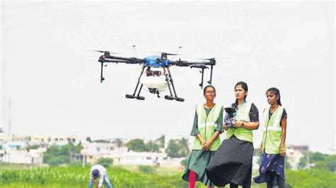 Drone Didi Yojana अब ड्रोन दीदी बनेंगी महिलाएं केंद्र से मिलेगा