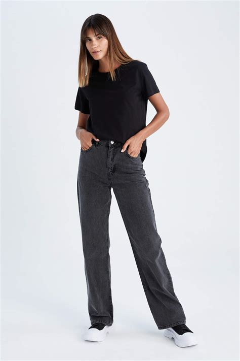 Black Woman Wide Leg High Waist Jeans 2657185 Defacto