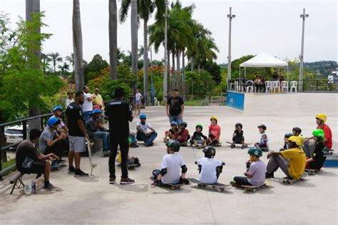 Aulas Gratuitas De Skate Na Pista Da Pra A Da Esta O Aqui Pl