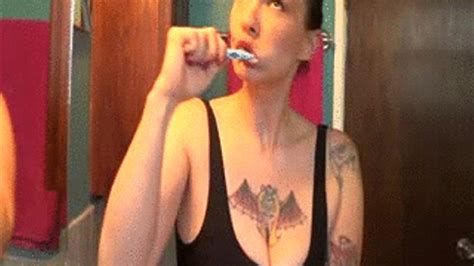 Full Face Toothbrushing Sarah S Xxx Secrets Clips Sale