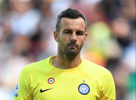 Handanovic Ha Deciso Di Ritirarsi Dal Calcio Giocato Torner All Inter