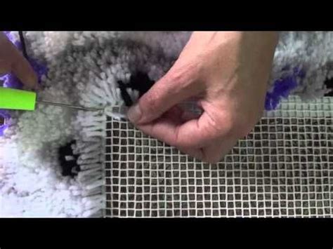 Вышивка. Ковровая техника. Процесс выполнения | Latch hook rug kits ...