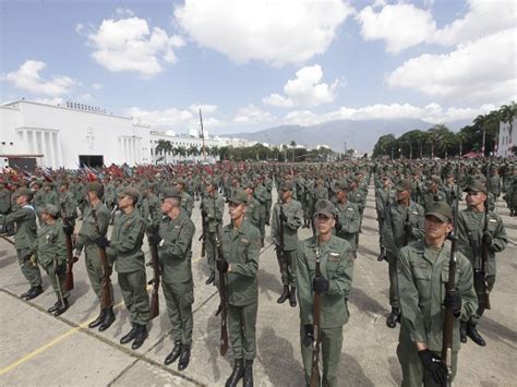 Maduro ordenó a la FANB activar el Plan Zamora para enfrentar el