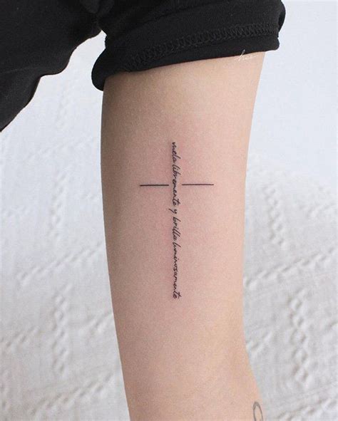 Pin On Ideias Tatto Cross Tattoos For Women Cross Tattoo Cross