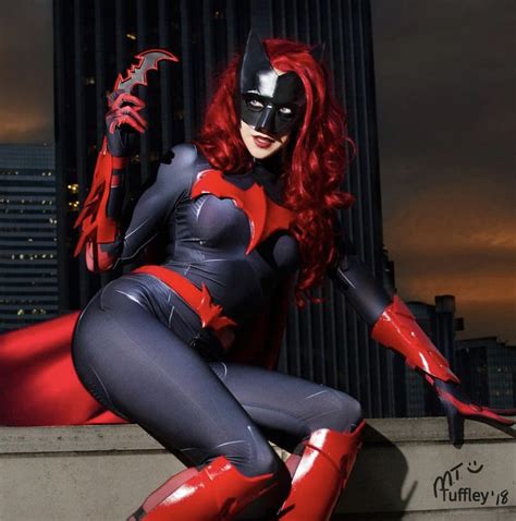 Pin By Doosans Dashboard On Batty For Batwoman Batwoman Cosplay