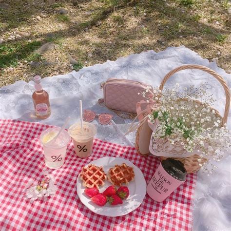 Dreamy Cottagecore Spring Picnic With Pink Flowers