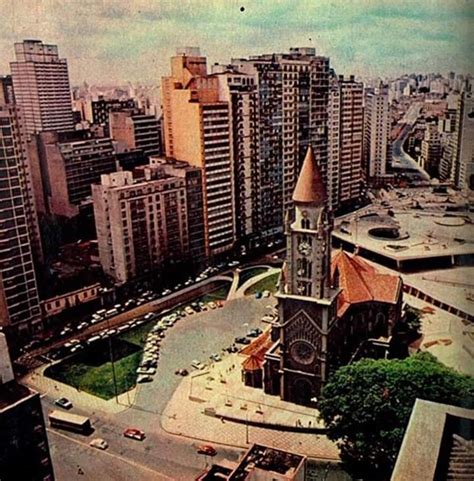 Praça Roosevelt e a Igreja da Consolação em 1960 Fonte facebook SP de