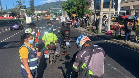 Motociclistas Sancionados Por Incumplir Reglamento De Tránsito Diario La Huella