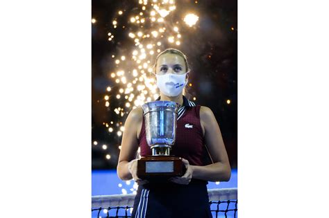 Kontaveit wins Kremlin Cup in comeback over Alexandrova | Tennis.com