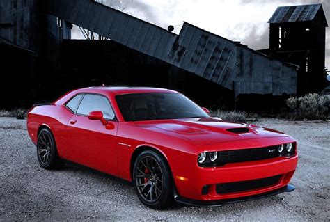 2015 Dodge Challenger SRT Hellcat-red