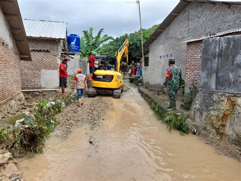 Bpbd Lamsel Himbau Warga Yang Daerahnya Rawan Banjir Agar Selalu