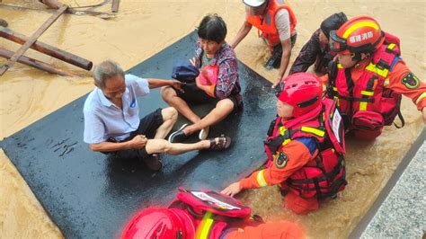 La Chine Met Une Alerte Rouge Pour Pluies Diluviennes P Kin Et