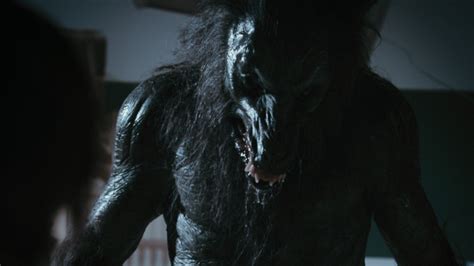 The Howling Remake Coming From It Director | Den of Geek