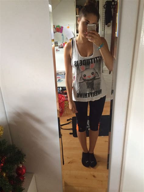 Kayla Itsines Bikini Body Guide Week 11 Review Escaping The Concrete