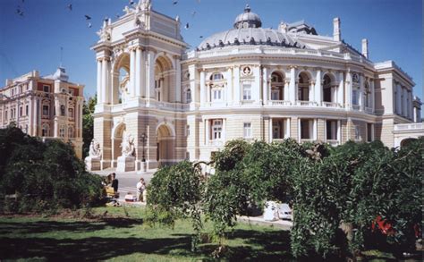 File:Odessa Opera House.jpg - Wikipedia