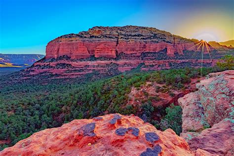 Hike To Devils Bridge In Sedona Arizona