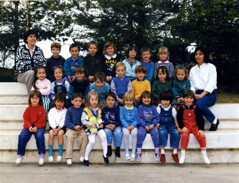 Photo De Classe Moyenne Section De Maternelle De Ecole