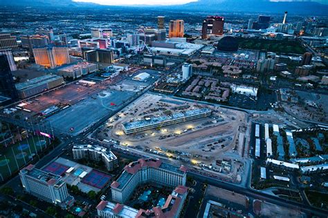 LVSportsBiz S Exclusive Tour Of F1 Paddock Project East Of Strip