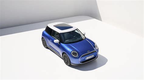 2025 Mini Cooper Electric Has More Power and Range, Same Cute Looks