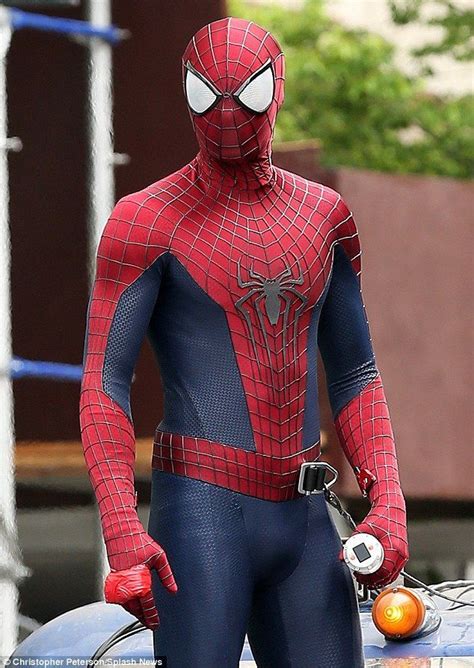 The Amazing Spider Man 2 Suit Set Photos