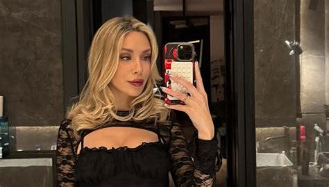 Μας σόκαρε η Γαρυφαλλιά Καληφώνη Φόρεσε ζαρτιέρες Hot News Τα πιο καυτά νέα στην Ελλάδα