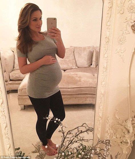 Pin On Pregnant Selfies