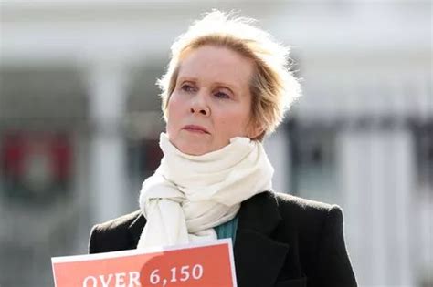 Sex And The City Star Cynthia Nixon Begins Hunger Strike For Gaza Cease Fire The Mirror Us