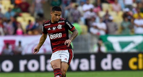 Flamengo João Gomes revela gigante inglês que sonha em jogar