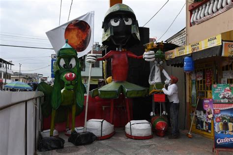 As Es La Ruta De Los Monigotes Gigantes En El Sur De Guayaquil