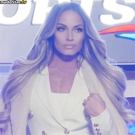 Trish Stratus Trishstratuscom Nude Onlyfans Photo Nudostar Tv