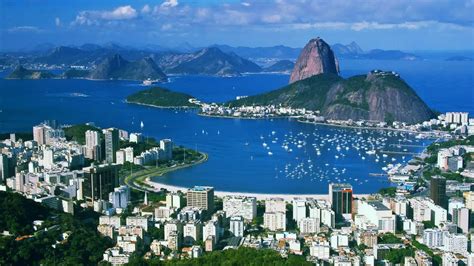 14 Copacabana Beach Brazil Pictures Gallery - InspirationSeek.com