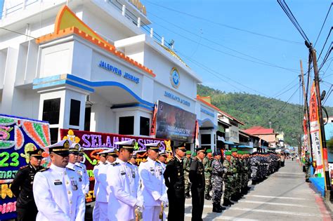 Hut Ke Tni Di Kabupaten Kepulauan Anambas Dimeriahkan Dengan Parade