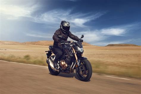 Honda Cb X E F Moderniza Es Em Dose Dupla Vrum