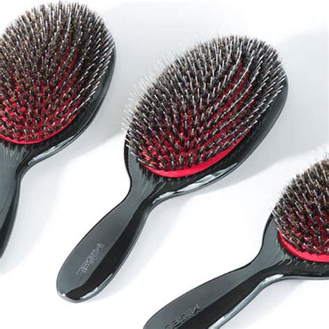 11 Best Brushes For Frizzy Hair Reviews 2023