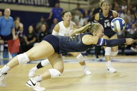 Record Crowd Sees No Byu Womens Volleyball Power Past Utah News