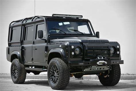 Land Rover Defender Siap Jadi Mobil Listrik Autosid