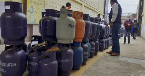 Chiclayo Clausuran Locales De Almacenamiento Y Venta De Balones De Gas