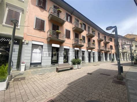 Locale Commerciale Via Italia Settimo Torinese Rif