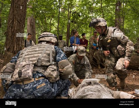 Students In The Uniformed Services University Of Health Sciences Hi Res