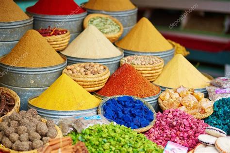 Selection Of Spices On A Moroccan Market — Stock Photo © Encrier 69968265