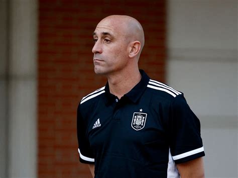 ‘I will not resign,’ says defiant Spanish soccer boss Luis Rubiales ...