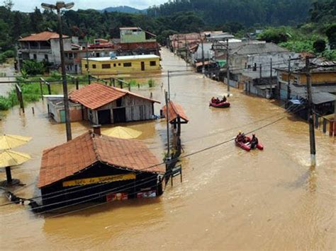 Brasil Declaró La Emergencia Por Las Inundaciones Que Dejaron 18 Mil